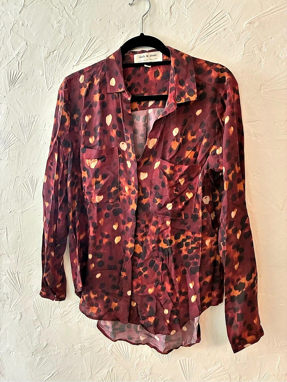 Cloth and stone Long Sleeve Animal Print Blouse Size Medium Like New